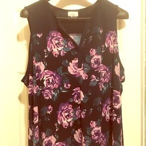 Cute navy floral sleeveless top